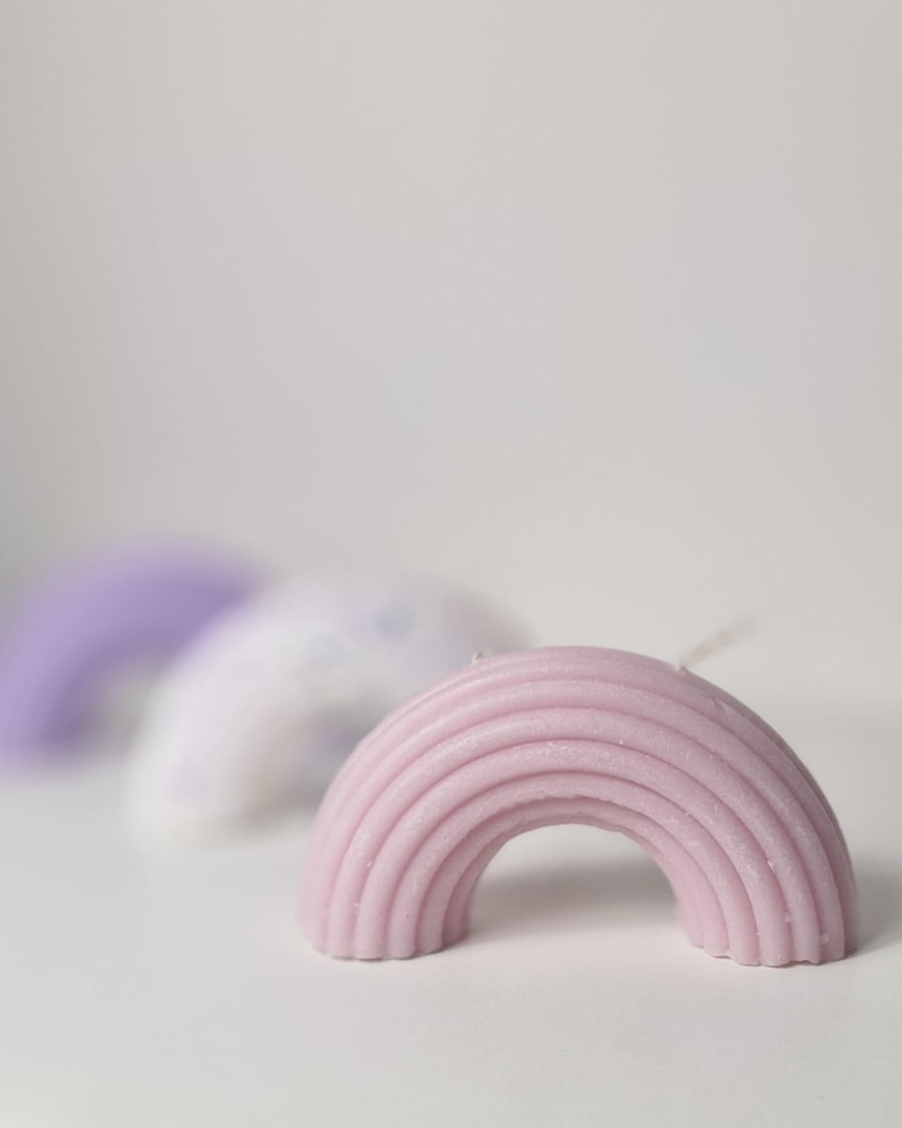 Regenboog kaars 7x4 - Roze