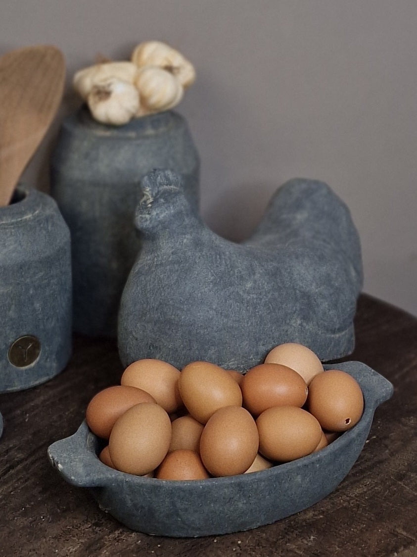 Brynxz  Brood Hen Majestic Vintage 30x18x23